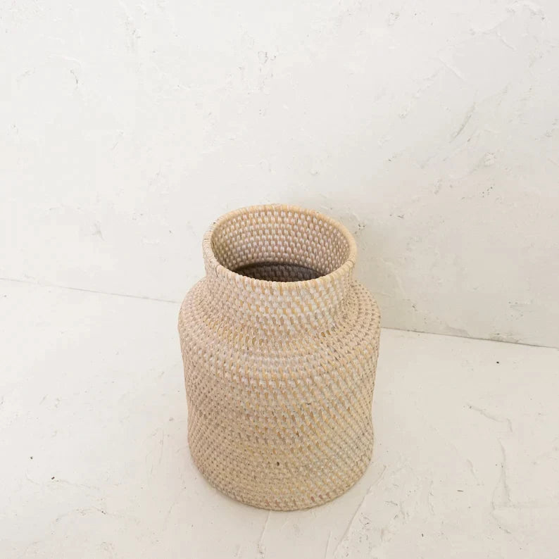 Wicker woven vase in 2 colours